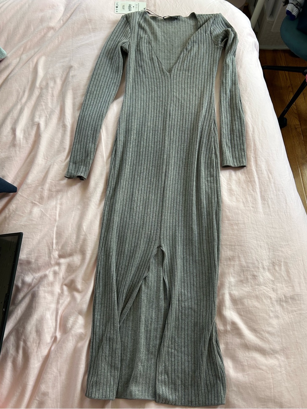 NWT Zara Grey Ribbed Knit Midi Dress - Size S